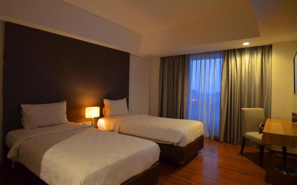Arch Hotel Богор Экстерьер фото