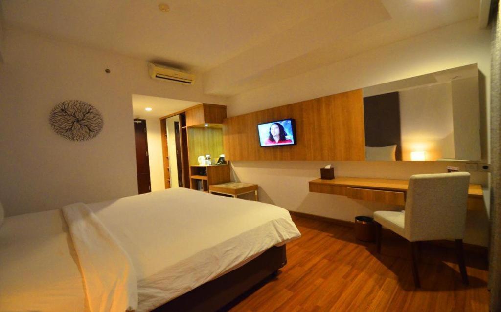 Arch Hotel Богор Экстерьер фото