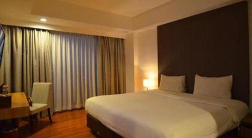 Arch Hotel Богор Экстерьер фото