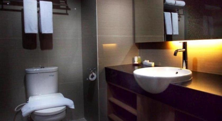 Arch Hotel Богор Экстерьер фото